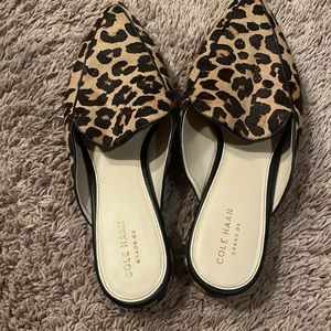 8.5 cole haan loafers like new